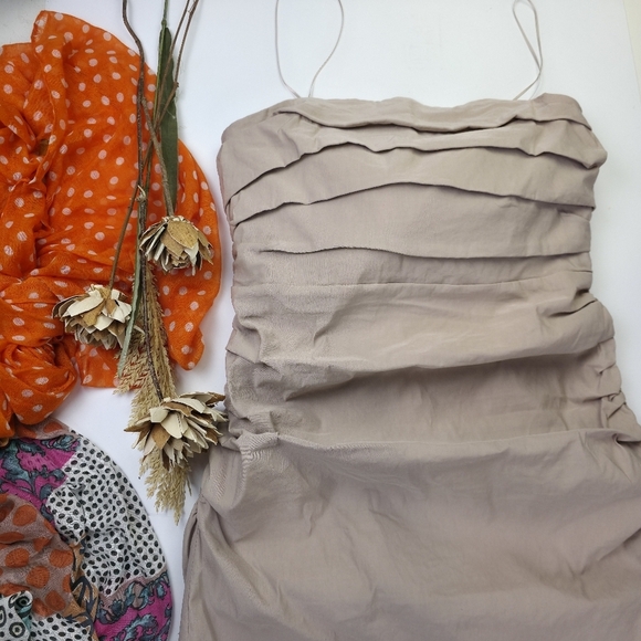 New Anthropologie Beige Layered Ruche Dress Sz L - Picture 3 of 11